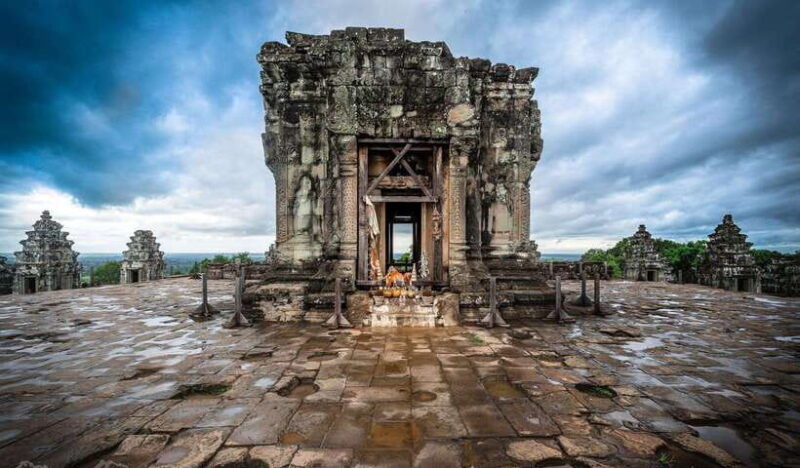 private-angkor-wat-sunset-tour