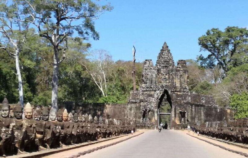 private-guide-1-day-tour-to-angkor-wat