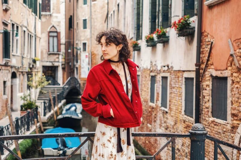 private-photoshoot-of-your-gondola-ride-in-venice