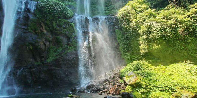 private-sekumpul-waterfall-hiking-tour