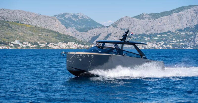 private-tour-from-split-area-to-hvar-pakleni-island
