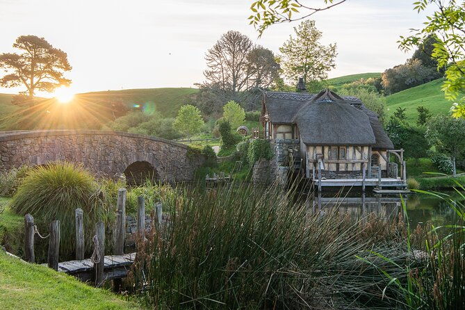 Private Tour: Hobbiton Movie Set & Hamilton Gardens Experience - FAQ