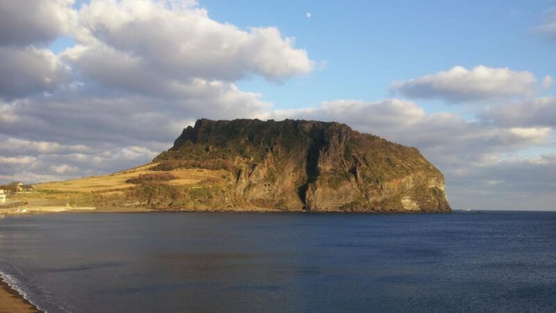 private-tour-of-jeju-island-by-car-at-your-own-pace