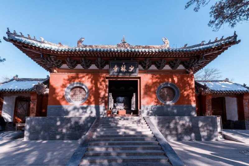 private-tour-shaolin-temple-longmen-grottoes-from-xian