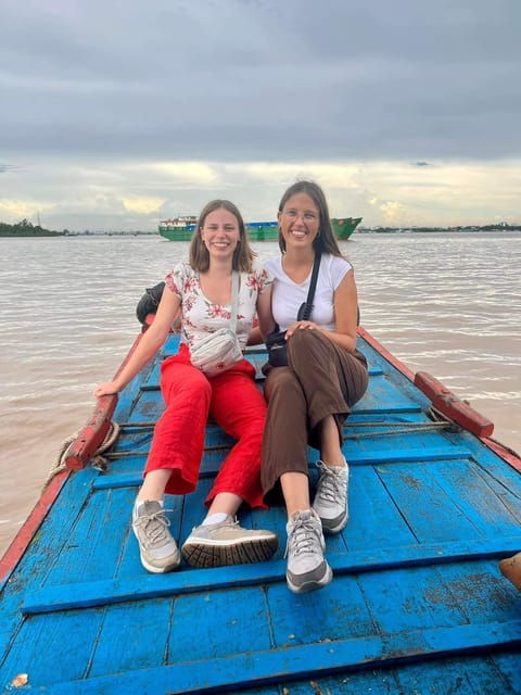 private-tour-to-mekong-delta-vinh-trang-pagoda-1-day