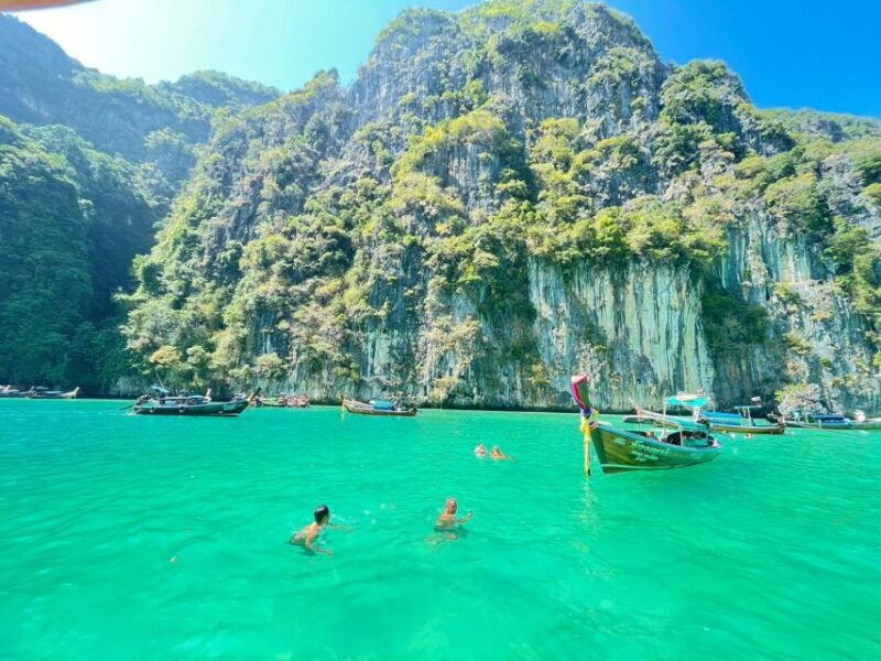 private-vip-speed-boat-to-phi-phi-maya-bay