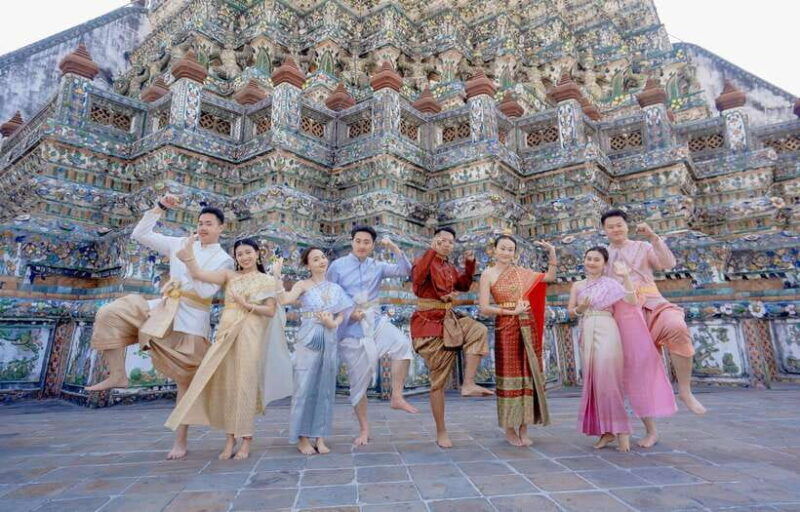 professional-thai-costume-photography-at-wat-arun-bangkok