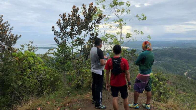 puerto-princesa-private-sunrise-trek-at-mt-magarwak