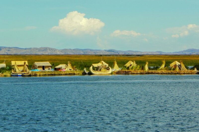 puno-uros-floating-islands-guided-half-day-tour