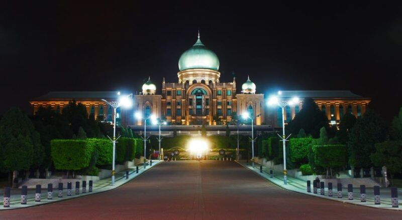 putrajaya-visit-and-lake-cruise-tour-from-kuala-lumpur