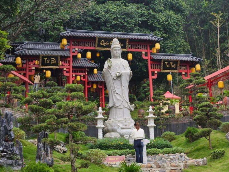 quang-phu-cau-incense-village-with-boat-trip-or-pagoda