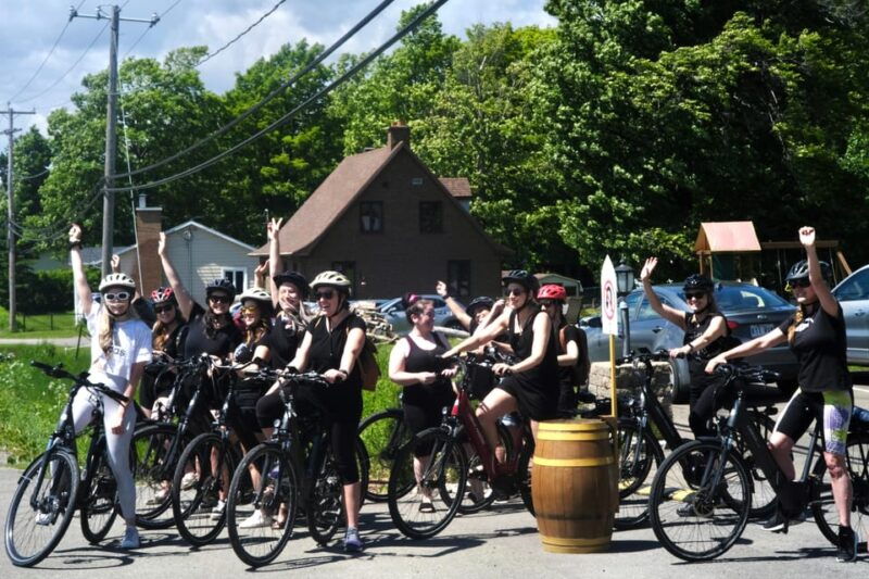 quebec-city-e-bike-guided-tour-on-ile-dorleans-25miles