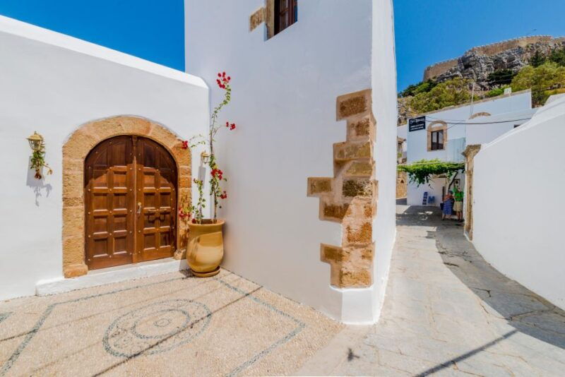 rhodes-boat-trip-to-lindos-with-swimming-stops