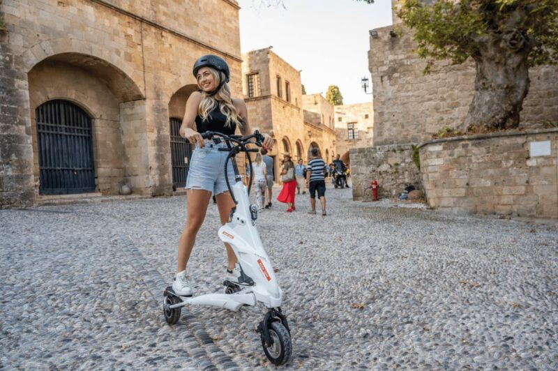 rhodes-explore-the-new-and-medieval-city-on-trikkes