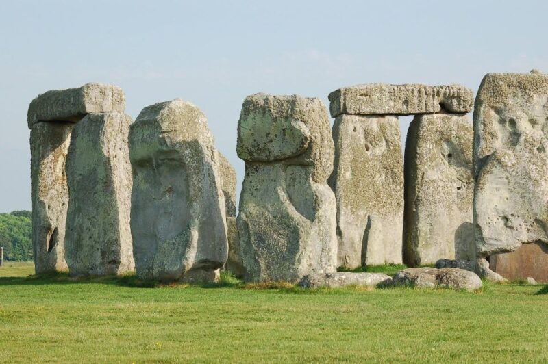 royal-windsor-castle-and-stonehenge-private-tour-with-passes