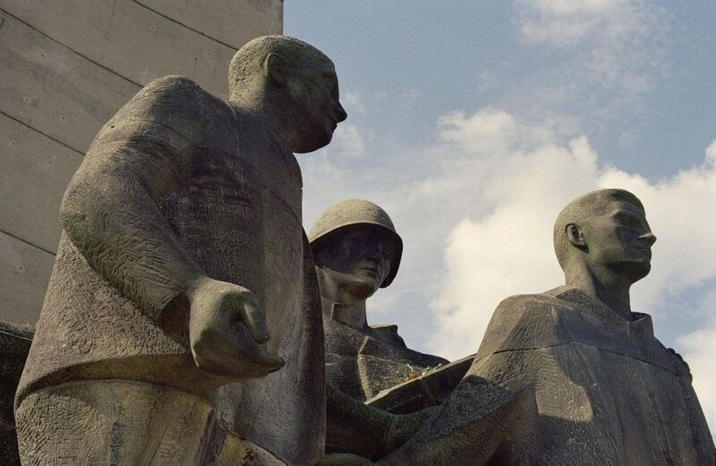 sachsenhausen-memorial-walking-tour-from-berlin