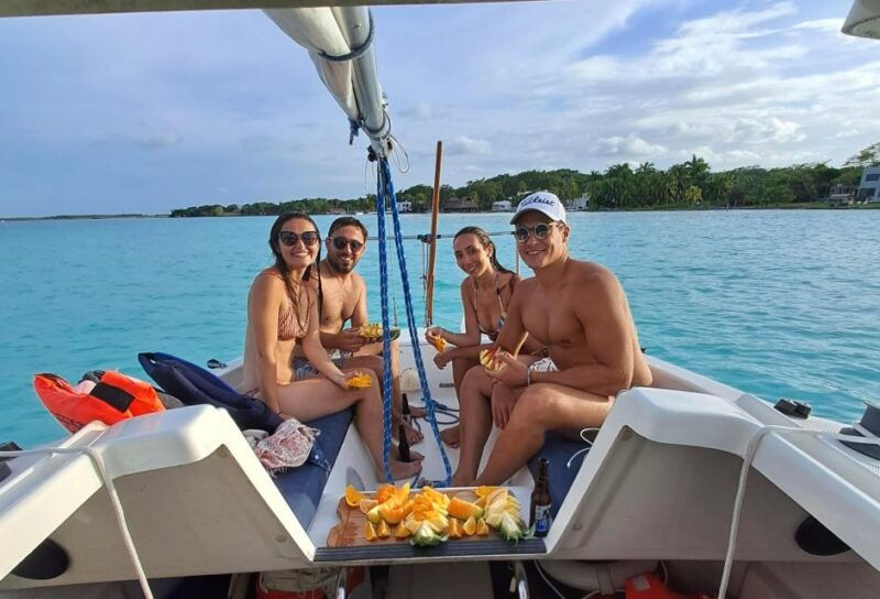 sailing-sailing-adventure-in-group-in-bacalar