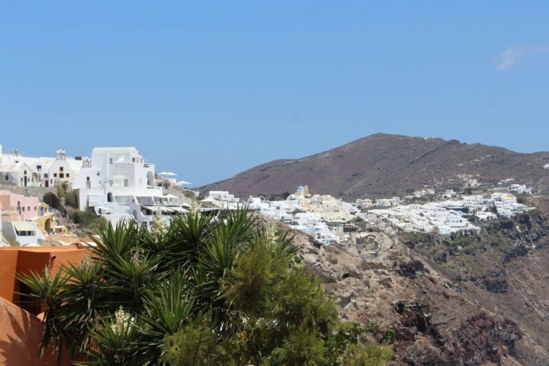 santorini-mesa-gonia-pyrgos-and-oia-tour