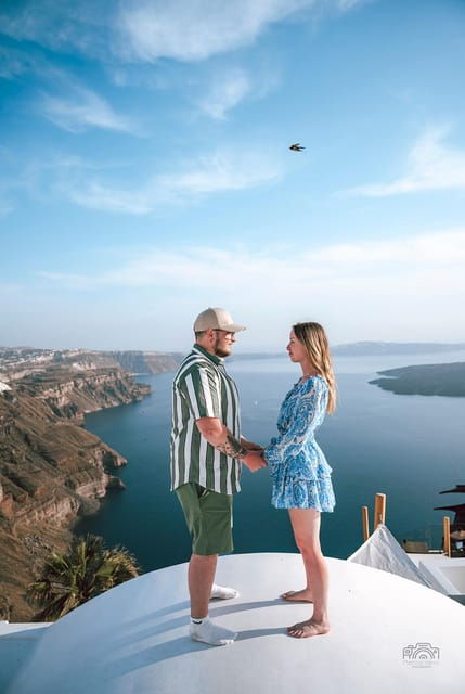 santorini-private-couple-photoshoot-with-35-edited-photos