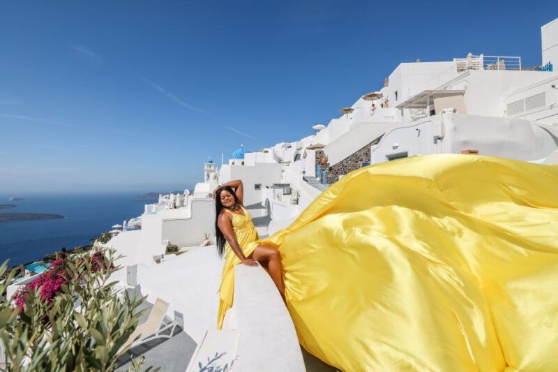 santorini-private-flying-dress-photoshoot-with-dress-rental