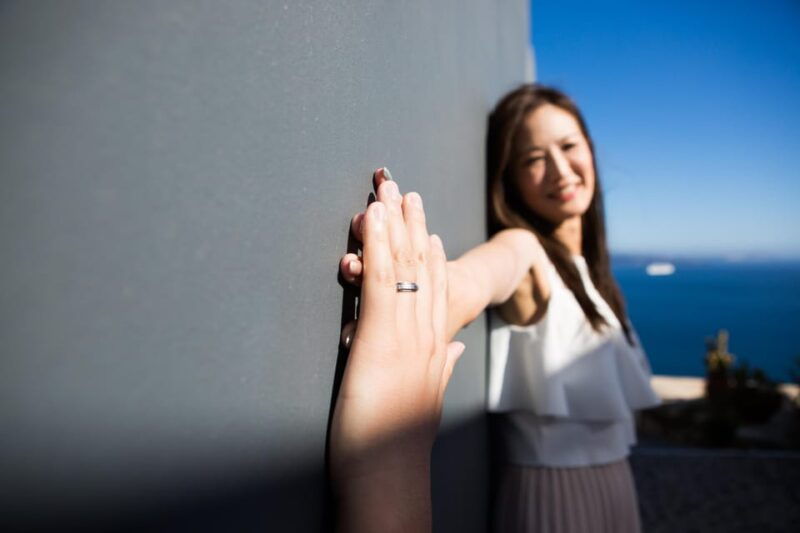 santorini-unfiltered-luxury-photoshoot-with-a-photographer