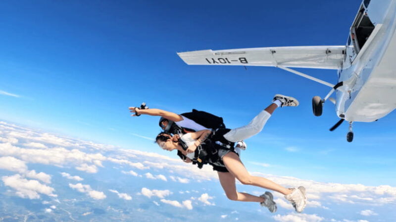 sanya-skydiving-experience-with-helicopter-or-aircraft