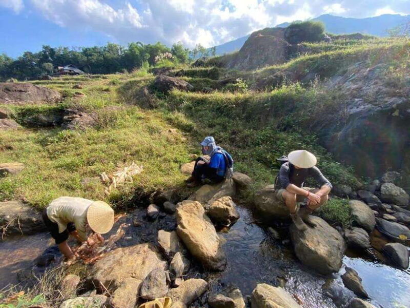 sapa-trekking-ethnic-village-full-day-with-female-tour-guide