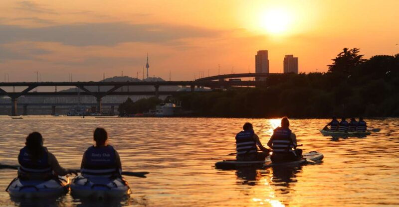 seoul-stand-up-paddle-board-sup-kayak-in-han-river