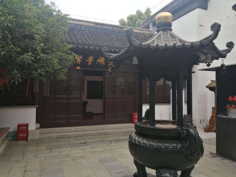 shanghai-guanding-temple-and-muslim-mosque-guided-tour