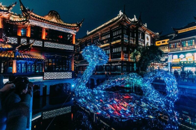 shanghai-in-5-hours-river-cruise-shanghai-tower-dining