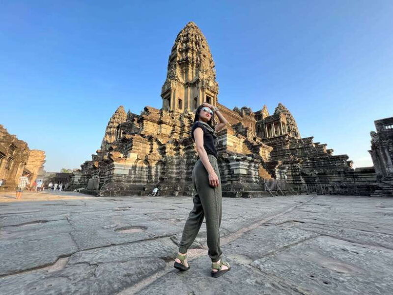 siem-reap-angkor-wat-sunrise-and-market-tour-by-jeep