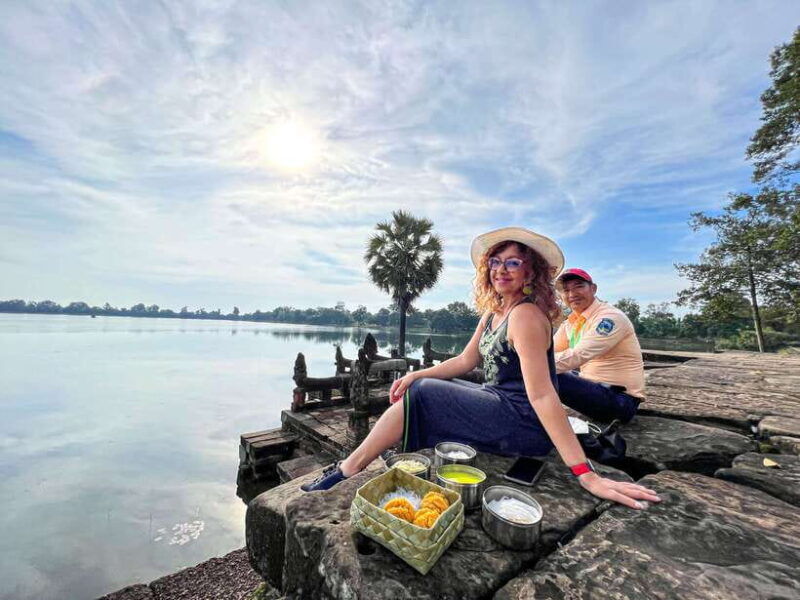 siem-reap-angkor-wat-sunrise-tour-via-tuk-tuk-breakfast