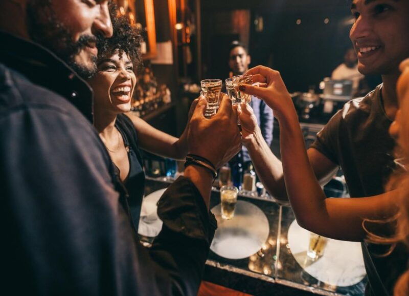 snaps-hygge-and-nightlife-tour-in-stockholm-old-town-bars