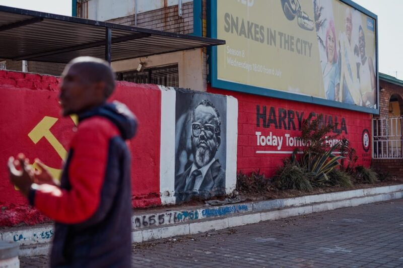 soweto-walking-tour-with-a-local-guide-and-lunch