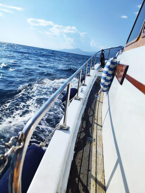 split-omis-makarska-full-or-half-day-boat-tour-with-cvita