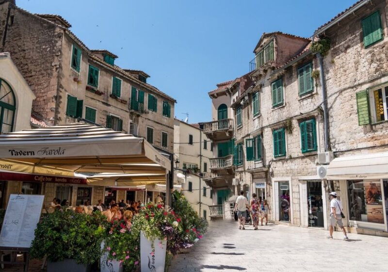 split-private-roman-history-market-tour