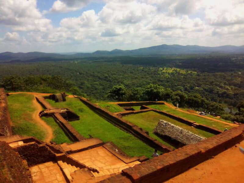 sri-lanka-3-day-top-temple-tour-to-the-cultural-triangle