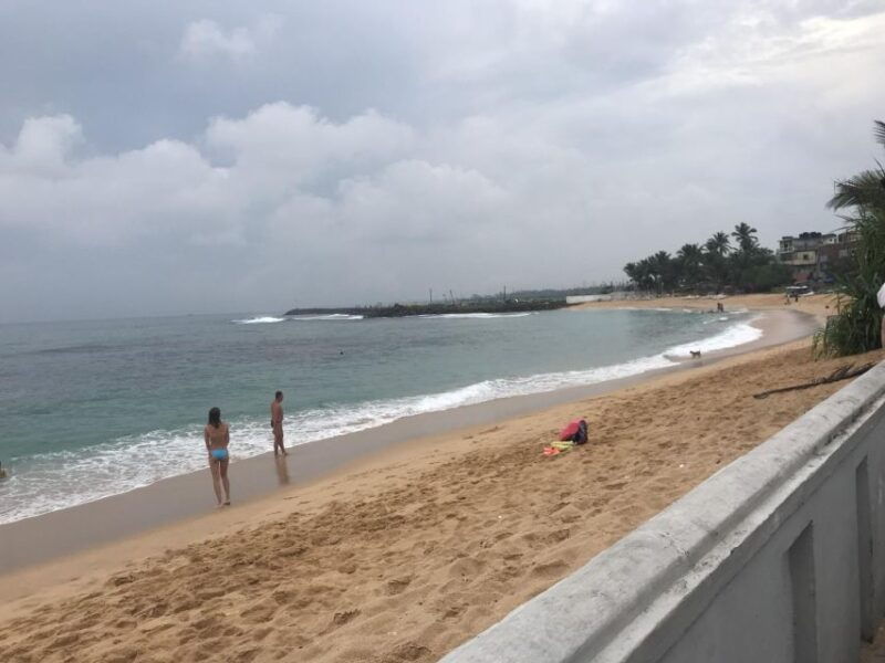 sri-lanka-sightseeing-tour-by-car-with-driver