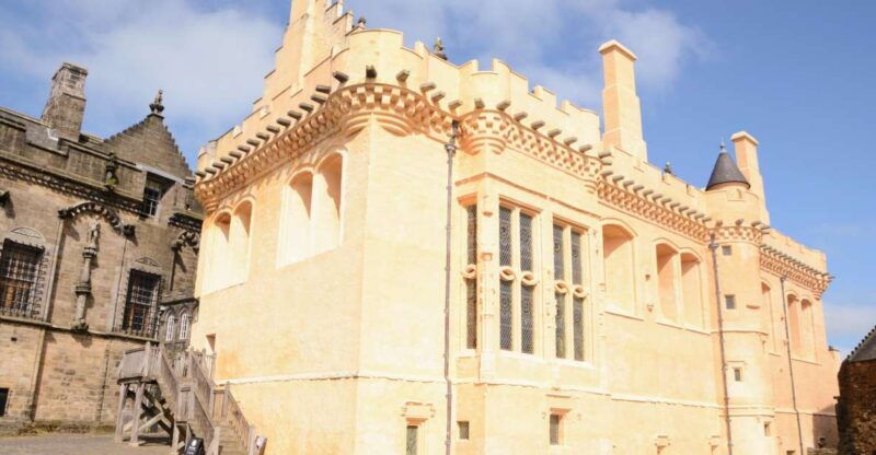 stirling-castle-skip-the-line-guided-tour-in-spanish