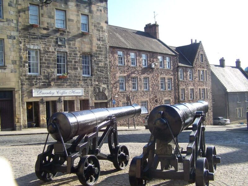 stirling-highlights-of-the-old-town-private-walking-tour