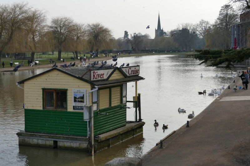 stratford-upon-avon-the-famous-walk-talk-show