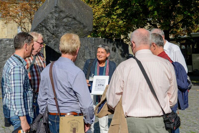 stuttgart-entertaining-guided-tour-to-old-town-highlights