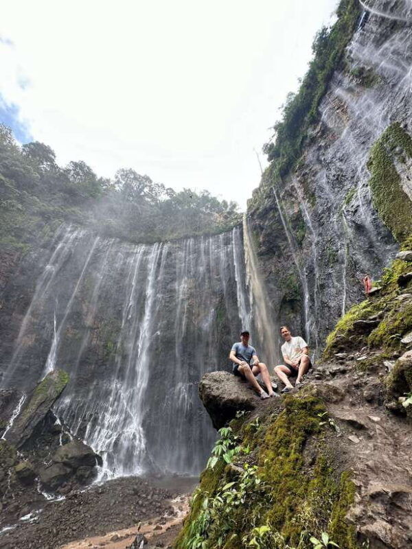 surabaya-malang-budget-friendly-tumpak-sewu-waterfall-tour