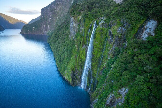 Sutherland Falls Helicopter Scenic Flight from Milford Sound - Who Should Consider This Tour?