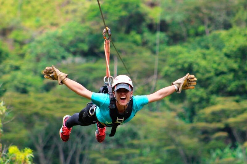 tambopata-zipline-adventure-kayak-to-monkey-island