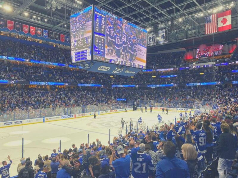 tampa-tampa-bay-lightning-ice-hockey-game-ticket
