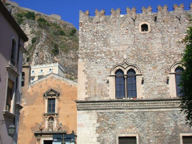 taormina-guided-historic-city-tour