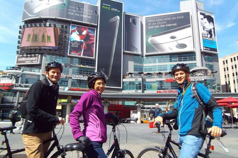 toronto-heart-of-downtown-3-5-hour-bike-tour