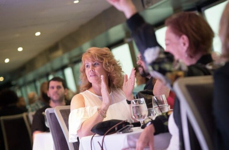 toronto-mothers-day-premier-cruise-with-brunch-or-dinner