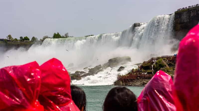 toronto-niagara-falls-tour-with-skip-the-line-boat-tickets-2